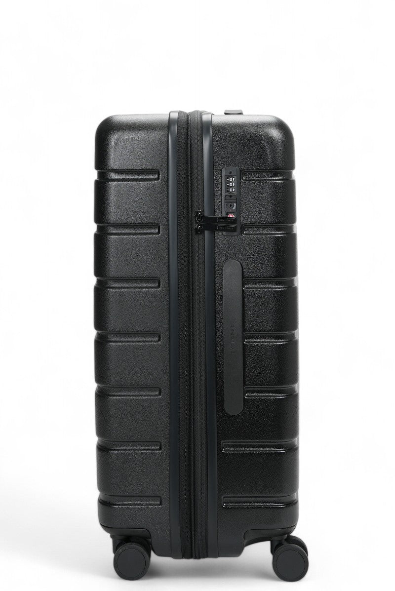 Arlo Pro Front Access Carry-On & Medium Set Black