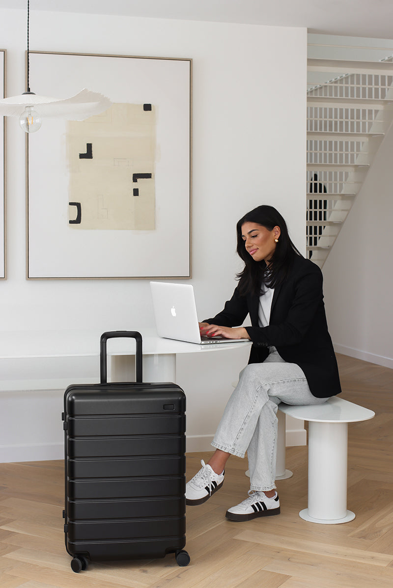 Arlo Pro Medium Checked Black